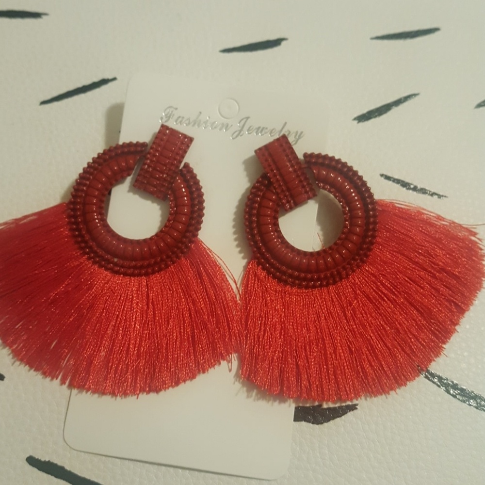 Red fringe earrings